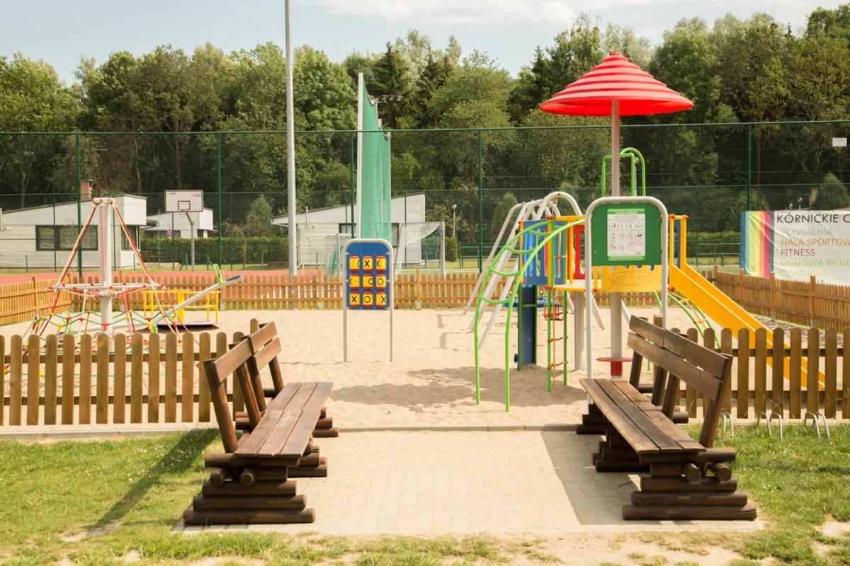 Camping Oaza Blonie Kornik Domki Standard Plus - 3 Pokoje Exterior photo